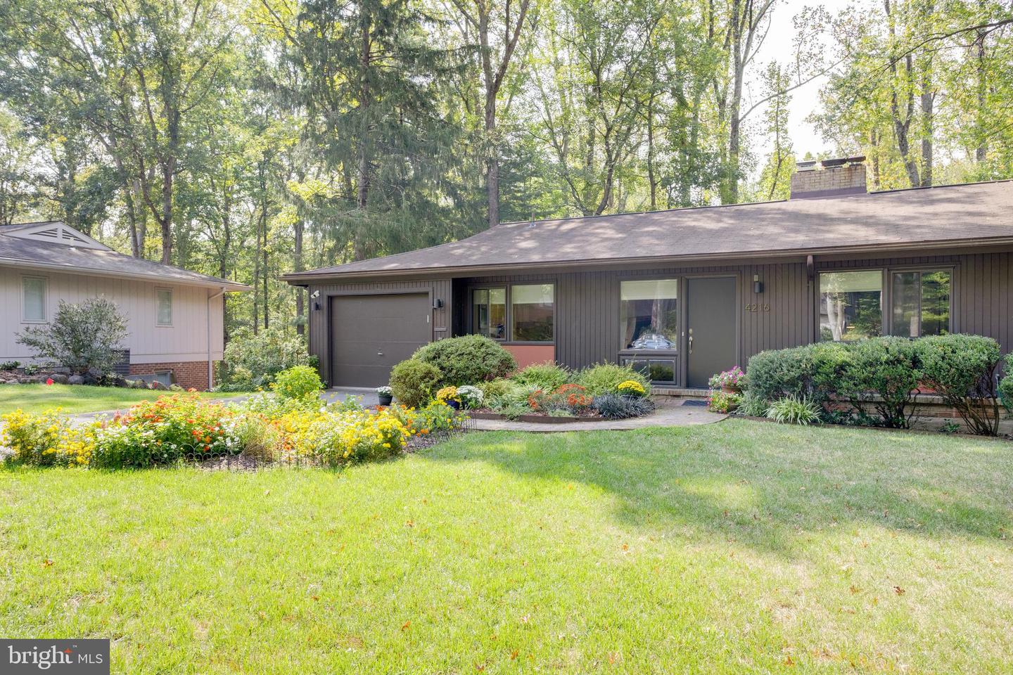 4216 ELIZABETH LN, ANNANDALE, Virginia 22003, 4 Bedrooms Bedrooms, ,3 BathroomsBathrooms,Residential,For sale,4216 ELIZABETH LN,VAFX2268044 MLS # VAFX2268044