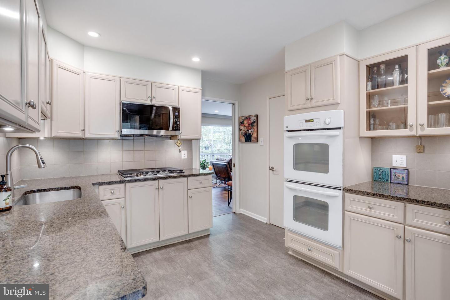 4216 ELIZABETH LN, ANNANDALE, Virginia 22003, 4 Bedrooms Bedrooms, ,3 BathroomsBathrooms,Residential,For sale,4216 ELIZABETH LN,VAFX2268044 MLS # VAFX2268044