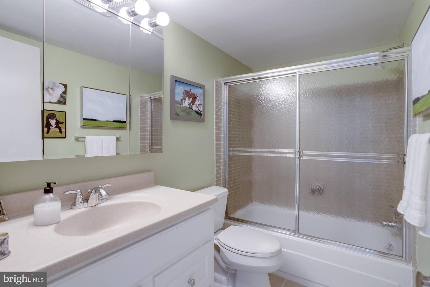 4216 ELIZABETH LN, ANNANDALE, Virginia 22003, 4 Bedrooms Bedrooms, ,3 BathroomsBathrooms,Residential,For sale,4216 ELIZABETH LN,VAFX2268044 MLS # VAFX2268044
