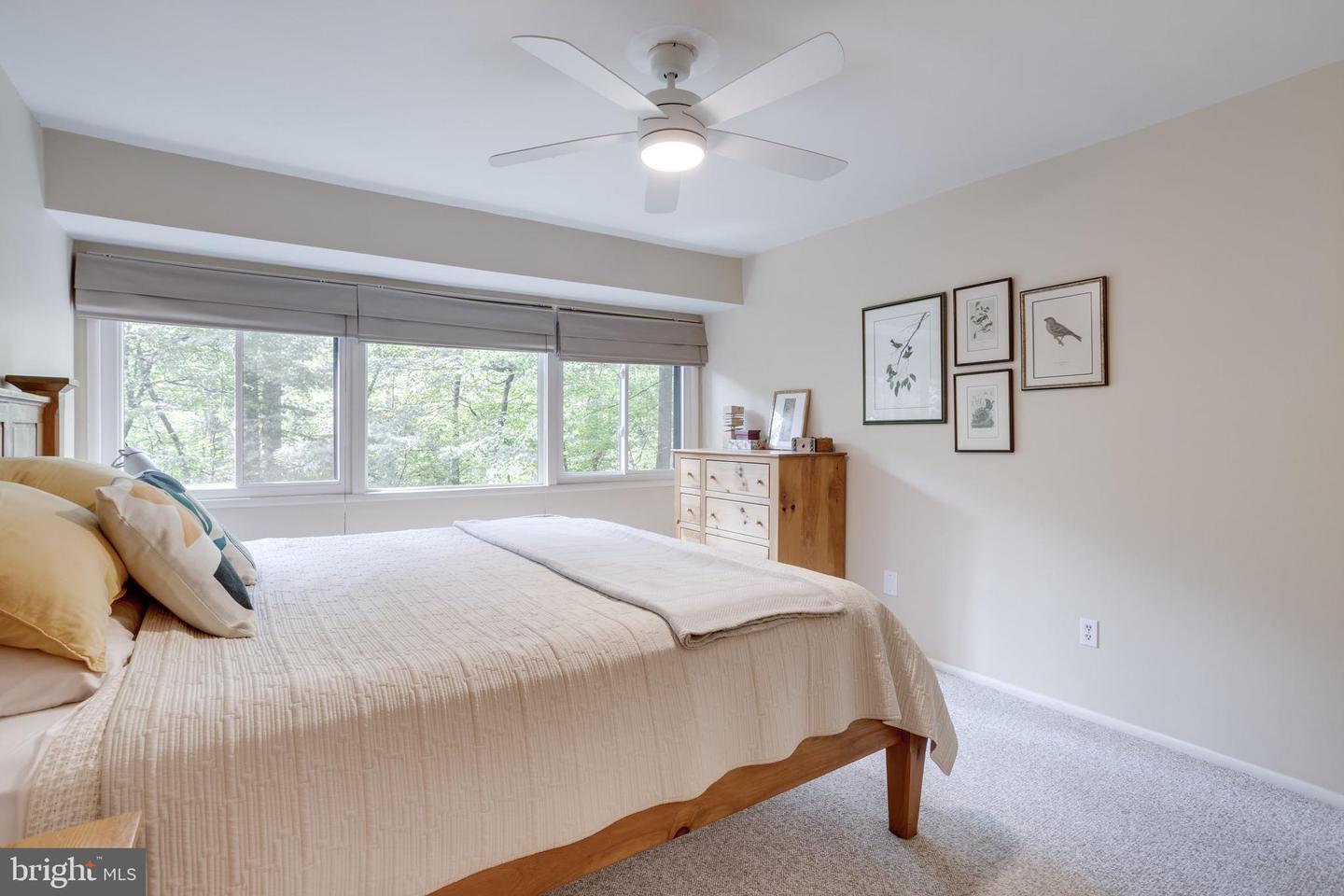 4216 ELIZABETH LN, ANNANDALE, Virginia 22003, 4 Bedrooms Bedrooms, ,3 BathroomsBathrooms,Residential,For sale,4216 ELIZABETH LN,VAFX2268044 MLS # VAFX2268044