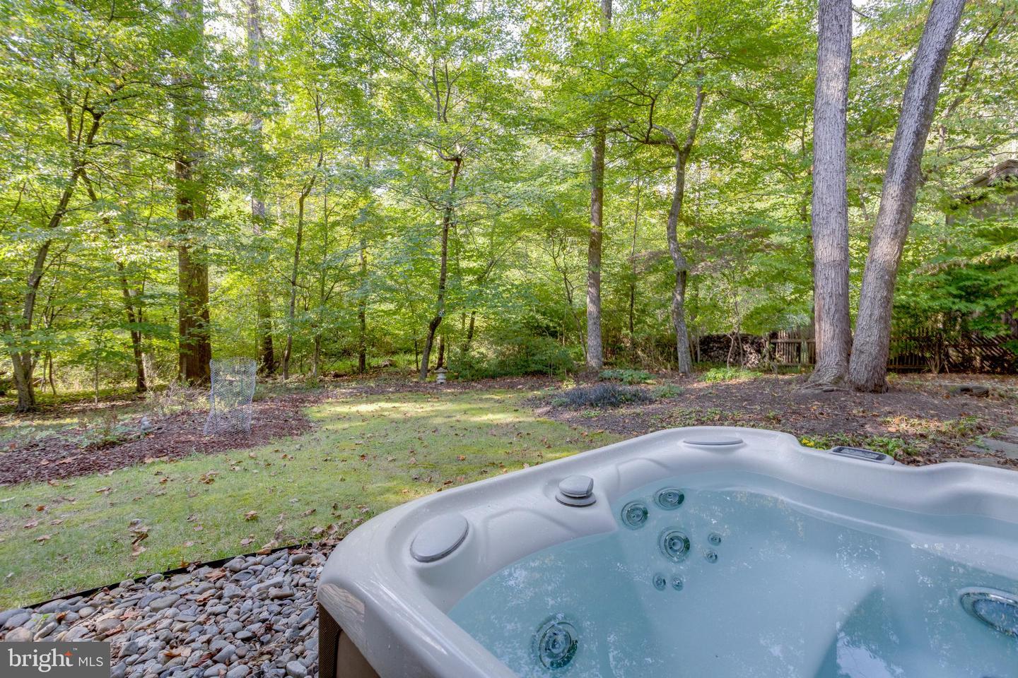 4216 ELIZABETH LN, ANNANDALE, Virginia 22003, 4 Bedrooms Bedrooms, ,3 BathroomsBathrooms,Residential,For sale,4216 ELIZABETH LN,VAFX2268044 MLS # VAFX2268044
