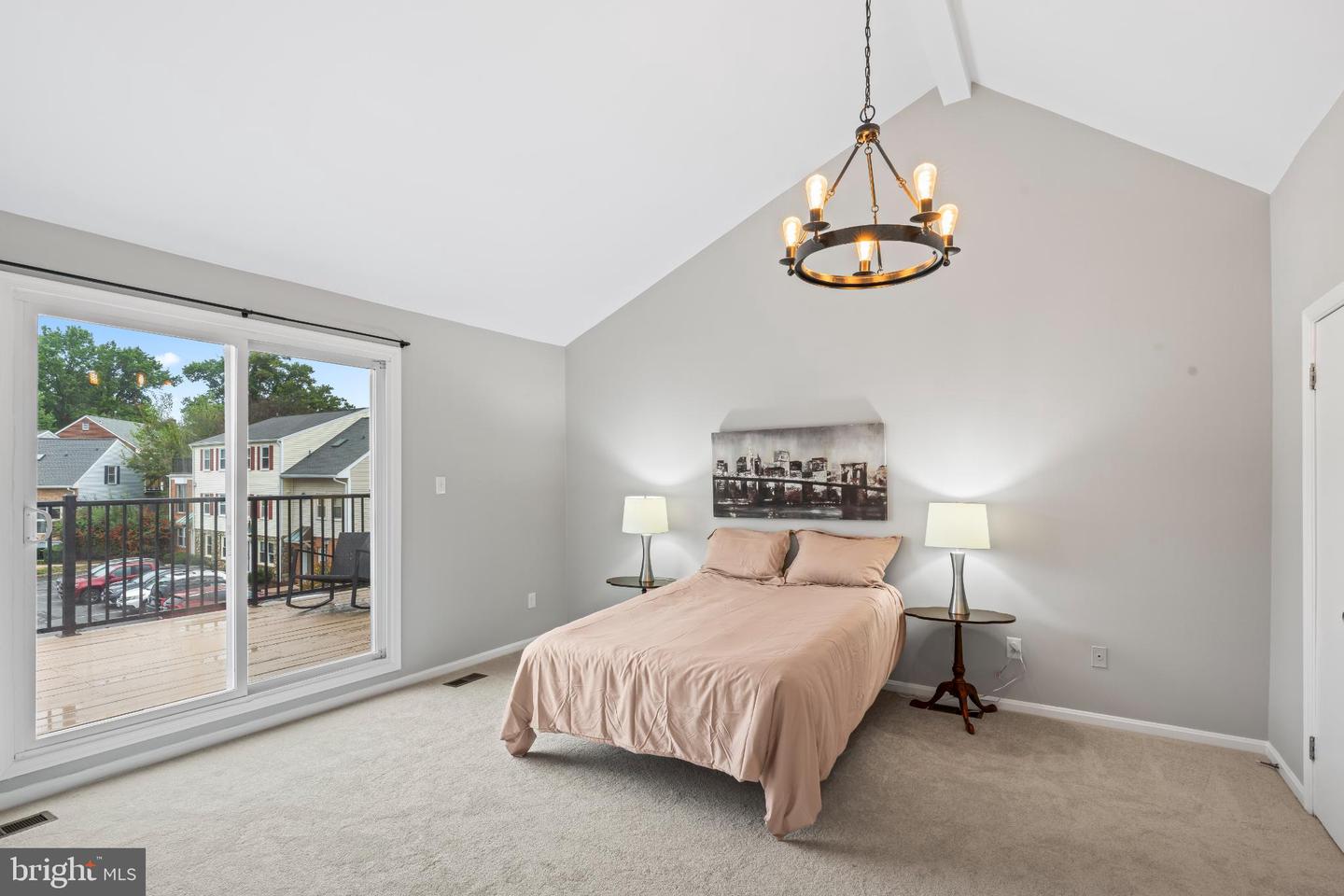 96 N BEDFORD ST #B, ARLINGTON, Virginia 22201, 2 Bedrooms Bedrooms, 6 Rooms Rooms,2 BathroomsBathrooms,Residential,For sale,96 N BEDFORD ST #B,VAAR2063900 MLS # VAAR2063900