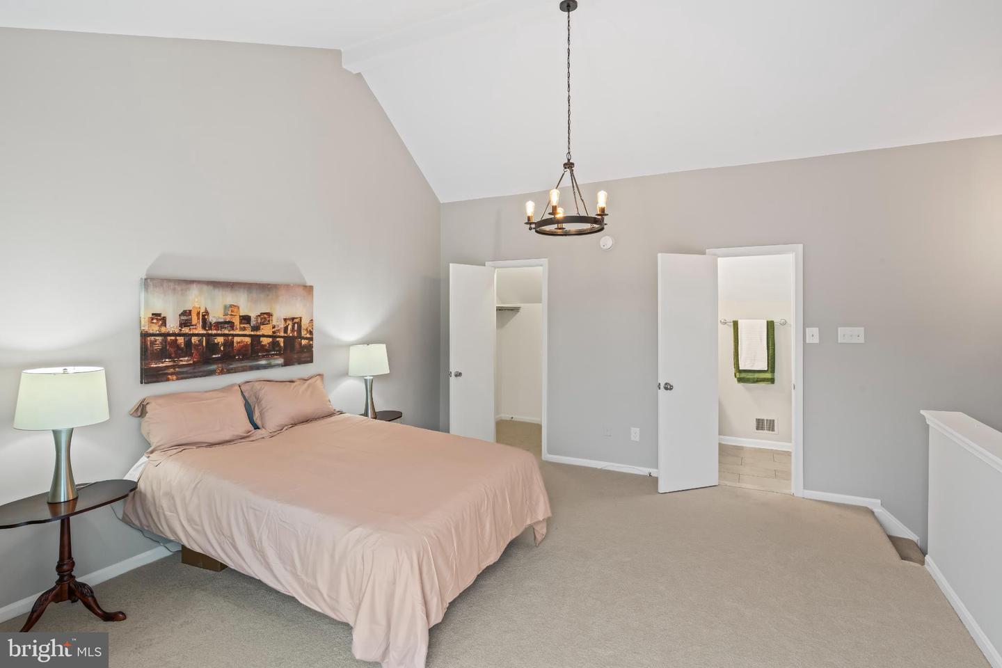 96 N BEDFORD ST #B, ARLINGTON, Virginia 22201, 2 Bedrooms Bedrooms, 6 Rooms Rooms,2 BathroomsBathrooms,Residential,For sale,96 N BEDFORD ST #B,VAAR2063900 MLS # VAAR2063900