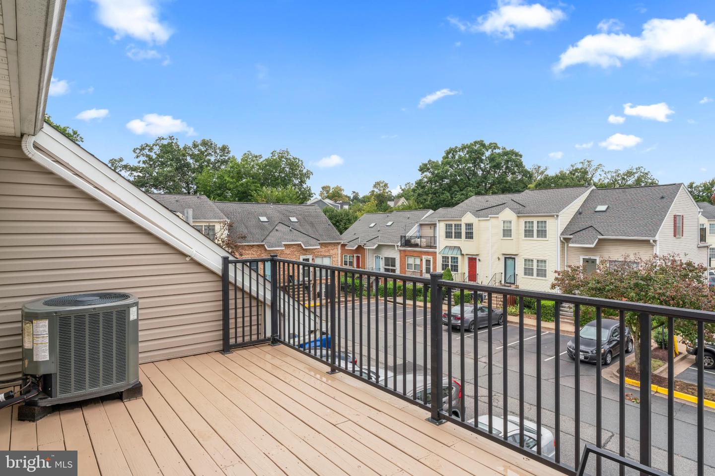 96 N BEDFORD ST #B, ARLINGTON, Virginia 22201, 2 Bedrooms Bedrooms, 6 Rooms Rooms,2 BathroomsBathrooms,Residential,For sale,96 N BEDFORD ST #B,VAAR2063900 MLS # VAAR2063900