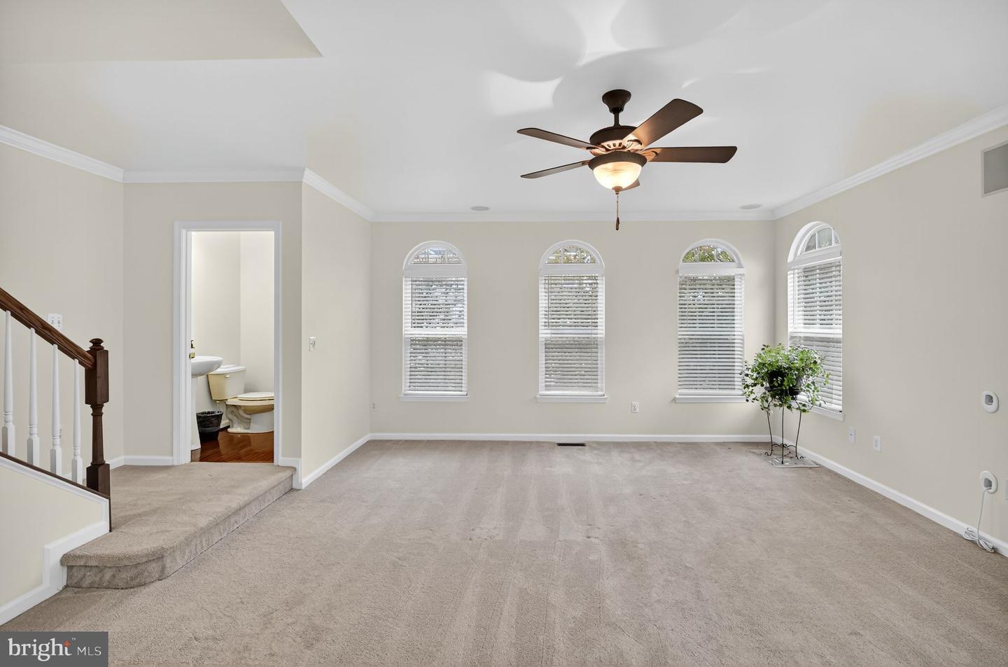 10224 FOUNTAIN CIR, MANASSAS, Virginia 20110, 3 Bedrooms Bedrooms, ,2 BathroomsBathrooms,Residential,For sale,10224 FOUNTAIN CIR,VAMN2009376 MLS # VAMN2009376