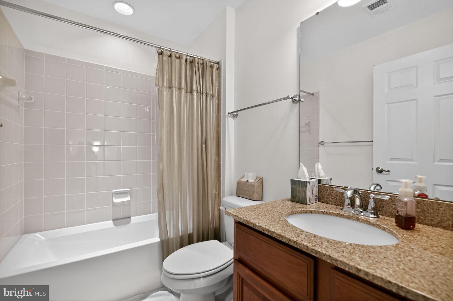 10224 FOUNTAIN CIR, MANASSAS, Virginia 20110, 3 Bedrooms Bedrooms, ,2 BathroomsBathrooms,Residential,For sale,10224 FOUNTAIN CIR,VAMN2009376 MLS # VAMN2009376