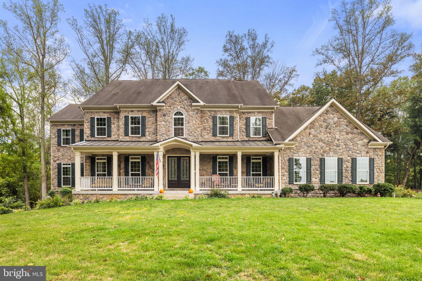 22011 BEAVERDAM DR, ASHBURN, Virginia 20148, 5 Bedrooms Bedrooms, ,5 BathroomsBathrooms,Residential,For sale,22011 BEAVERDAM DR,VALO2107164 MLS # VALO2107164