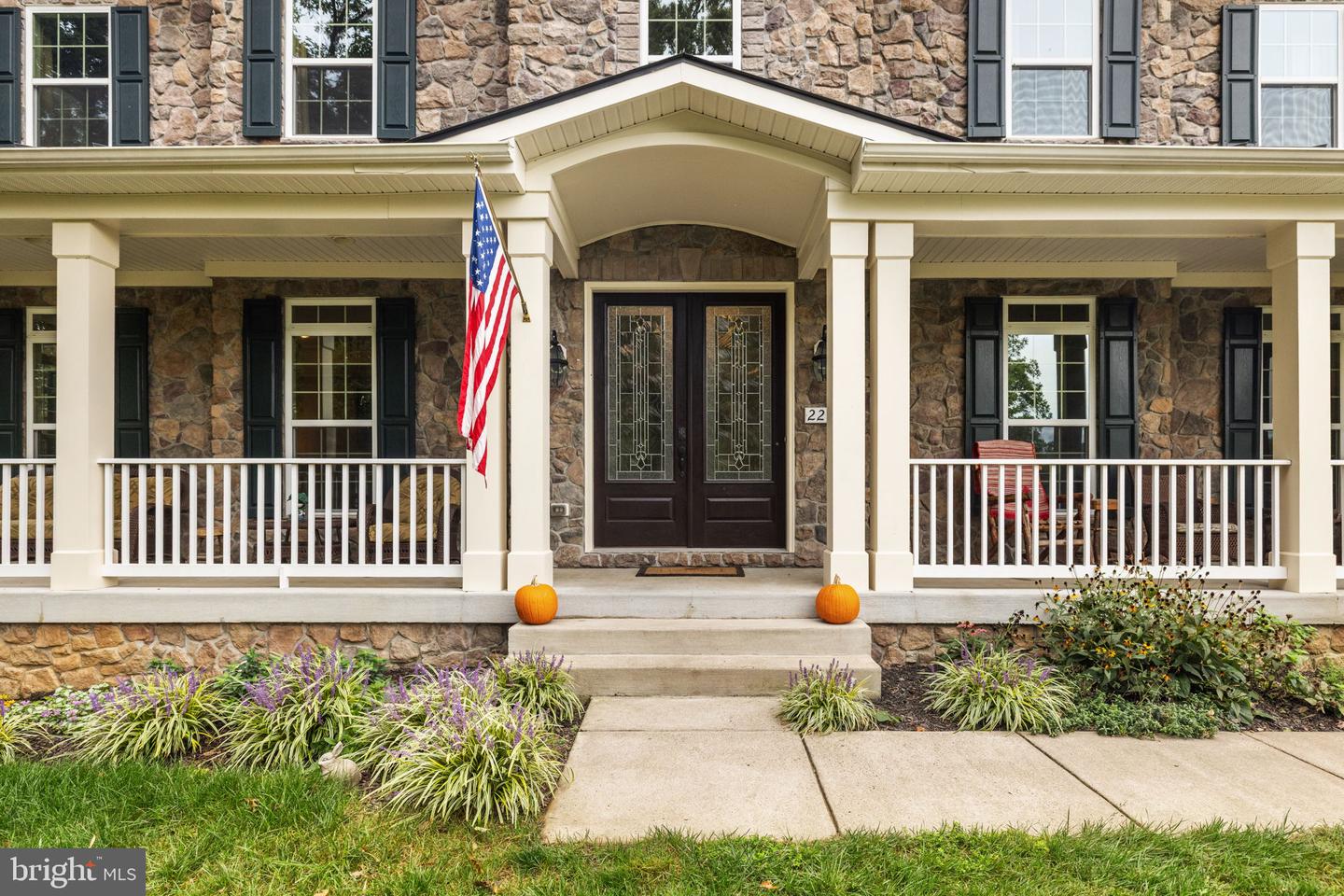 22011 BEAVERDAM DR, ASHBURN, Virginia 20148, 5 Bedrooms Bedrooms, ,5 BathroomsBathrooms,Residential,For sale,22011 BEAVERDAM DR,VALO2107164 MLS # VALO2107164