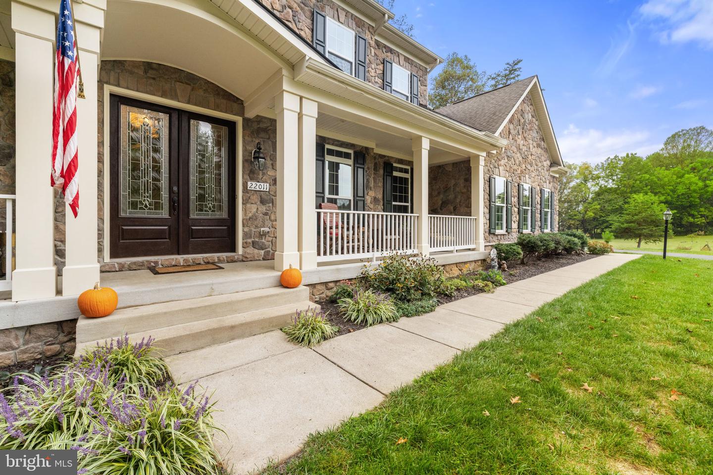 22011 BEAVERDAM DR, ASHBURN, Virginia 20148, 5 Bedrooms Bedrooms, ,5 BathroomsBathrooms,Residential,For sale,22011 BEAVERDAM DR,VALO2107164 MLS # VALO2107164