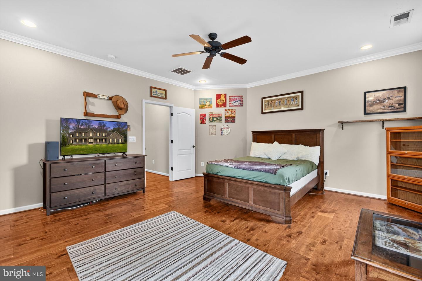 22011 BEAVERDAM DR, ASHBURN, Virginia 20148, 5 Bedrooms Bedrooms, ,5 BathroomsBathrooms,Residential,For sale,22011 BEAVERDAM DR,VALO2107164 MLS # VALO2107164