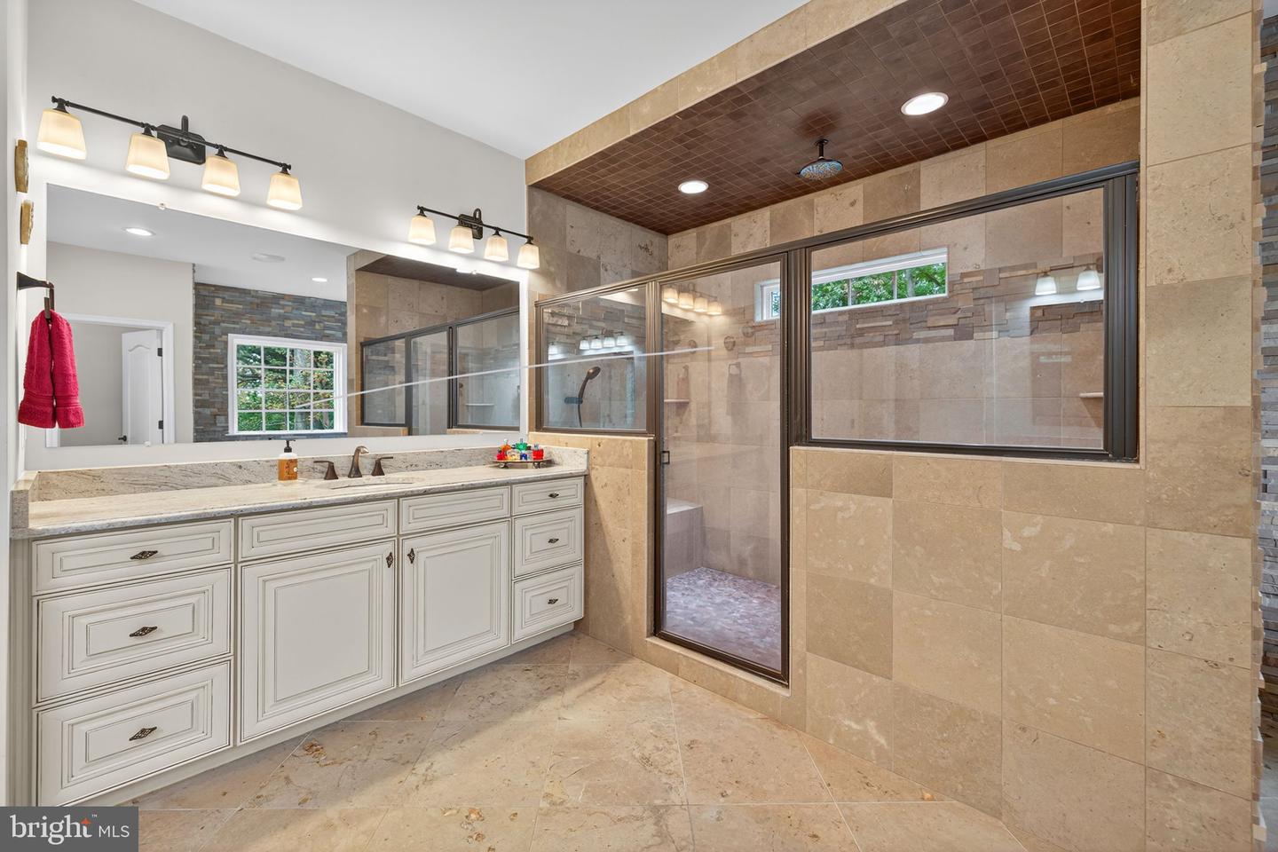 22011 BEAVERDAM DR, ASHBURN, Virginia 20148, 5 Bedrooms Bedrooms, ,5 BathroomsBathrooms,Residential,For sale,22011 BEAVERDAM DR,VALO2107164 MLS # VALO2107164