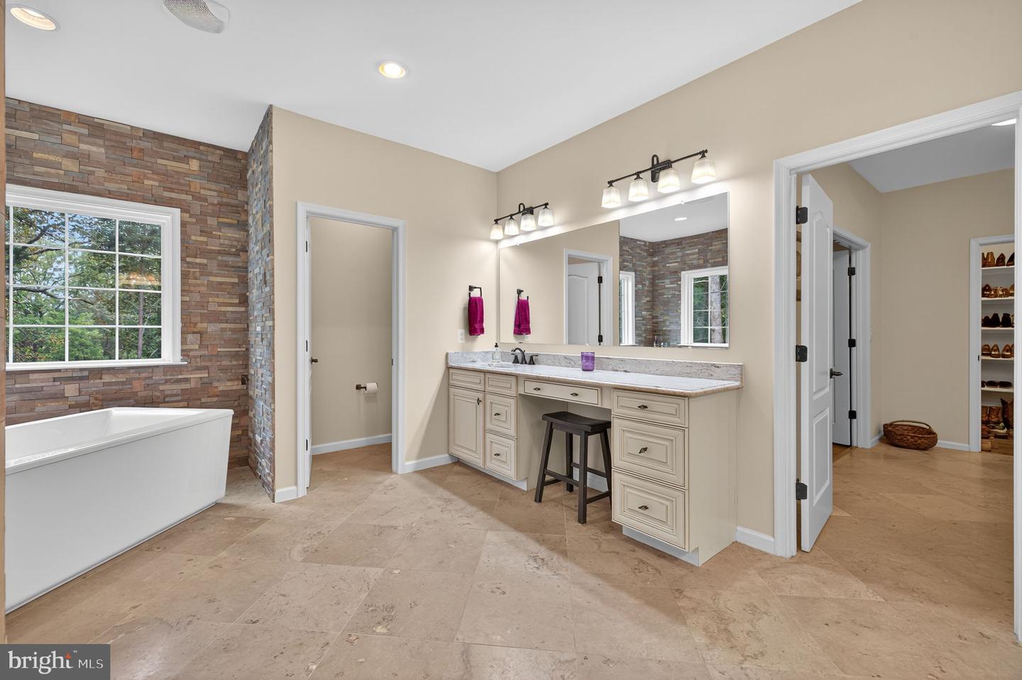 22011 BEAVERDAM DR, ASHBURN, Virginia 20148, 5 Bedrooms Bedrooms, ,5 BathroomsBathrooms,Residential,For sale,22011 BEAVERDAM DR,VALO2107164 MLS # VALO2107164