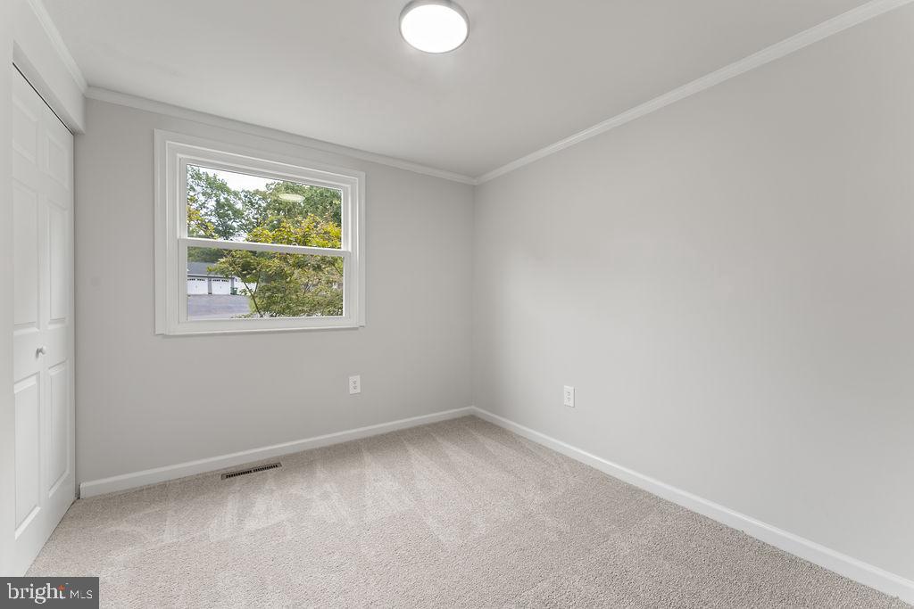 5 CREEKWOOD LN, FREDERICKSBURG, Virginia 22405, 4 Bedrooms Bedrooms, ,3 BathroomsBathrooms,Residential,For sale,5 CREEKWOOD LN,VAST2042778 MLS # VAST2042778
