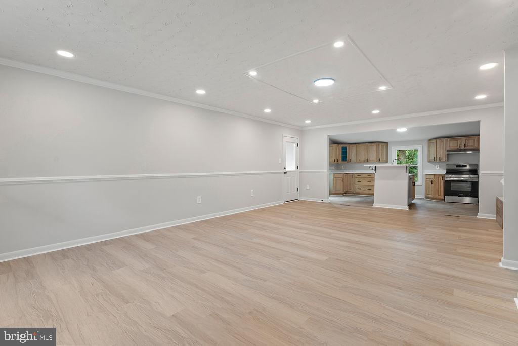 5 CREEKWOOD LN, FREDERICKSBURG, Virginia 22405, 4 Bedrooms Bedrooms, ,3 BathroomsBathrooms,Residential,For sale,5 CREEKWOOD LN,VAST2042778 MLS # VAST2042778
