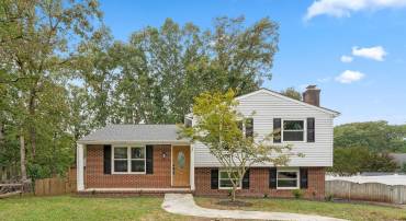 5 CREEKWOOD LN, FREDERICKSBURG, Virginia 22405, 4 Bedrooms Bedrooms, ,3 BathroomsBathrooms,Residential,For sale,5 CREEKWOOD LN,VAST2042778 MLS # VAST2042778