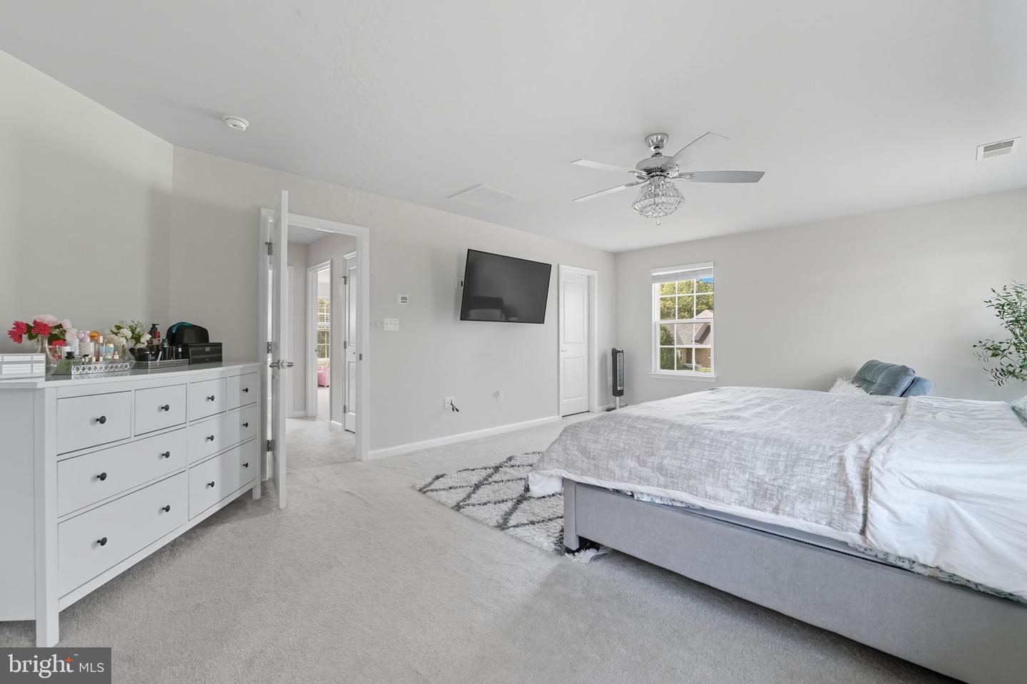 5721 PINEY GLADE RD, FREDERICKSBURG, Virginia 22407, 4 Bedrooms Bedrooms, 14 Rooms Rooms,3 BathroomsBathrooms,Residential,For sale,5721 PINEY GLADE RD,VASP2036354 MLS # VASP2036354