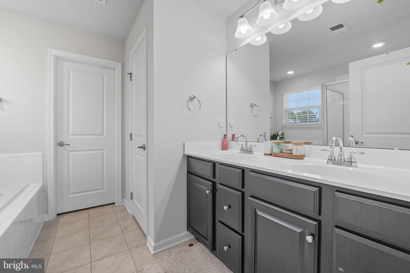5721 PINEY GLADE RD, FREDERICKSBURG, Virginia 22407, 4 Bedrooms Bedrooms, 14 Rooms Rooms,3 BathroomsBathrooms,Residential,For sale,5721 PINEY GLADE RD,VASP2036354 MLS # VASP2036354