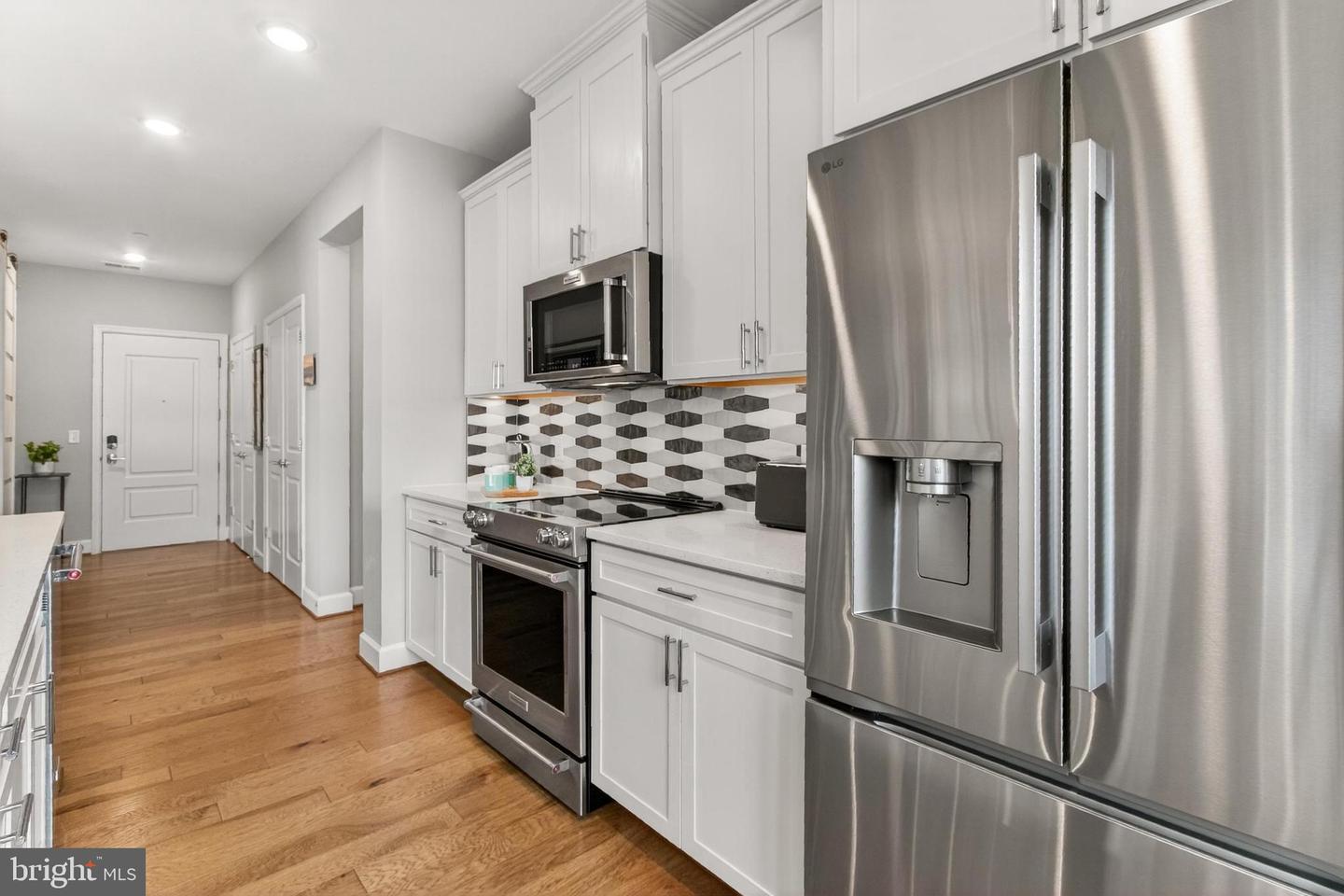 2960 VADEN DR #2-307, FAIRFAX, Virginia 22031, 2 Bedrooms Bedrooms, ,2 BathroomsBathrooms,Residential,For sale,2960 VADEN DR #2-307,VAFX2268224 MLS # VAFX2268224