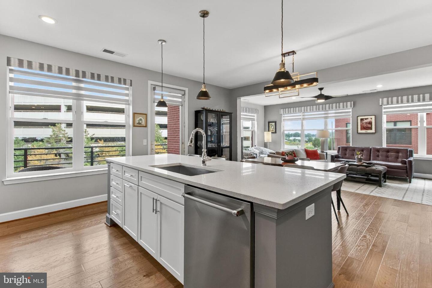 2960 VADEN DR #2-307, FAIRFAX, Virginia 22031, 2 Bedrooms Bedrooms, ,2 BathroomsBathrooms,Residential,For sale,2960 VADEN DR #2-307,VAFX2268224 MLS # VAFX2268224