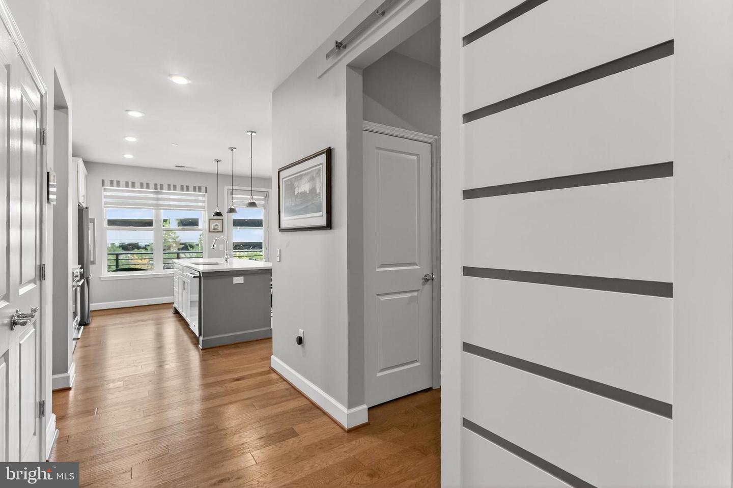 2960 VADEN DR #2-307, FAIRFAX, Virginia 22031, 2 Bedrooms Bedrooms, ,2 BathroomsBathrooms,Residential,For sale,2960 VADEN DR #2-307,VAFX2268224 MLS # VAFX2268224