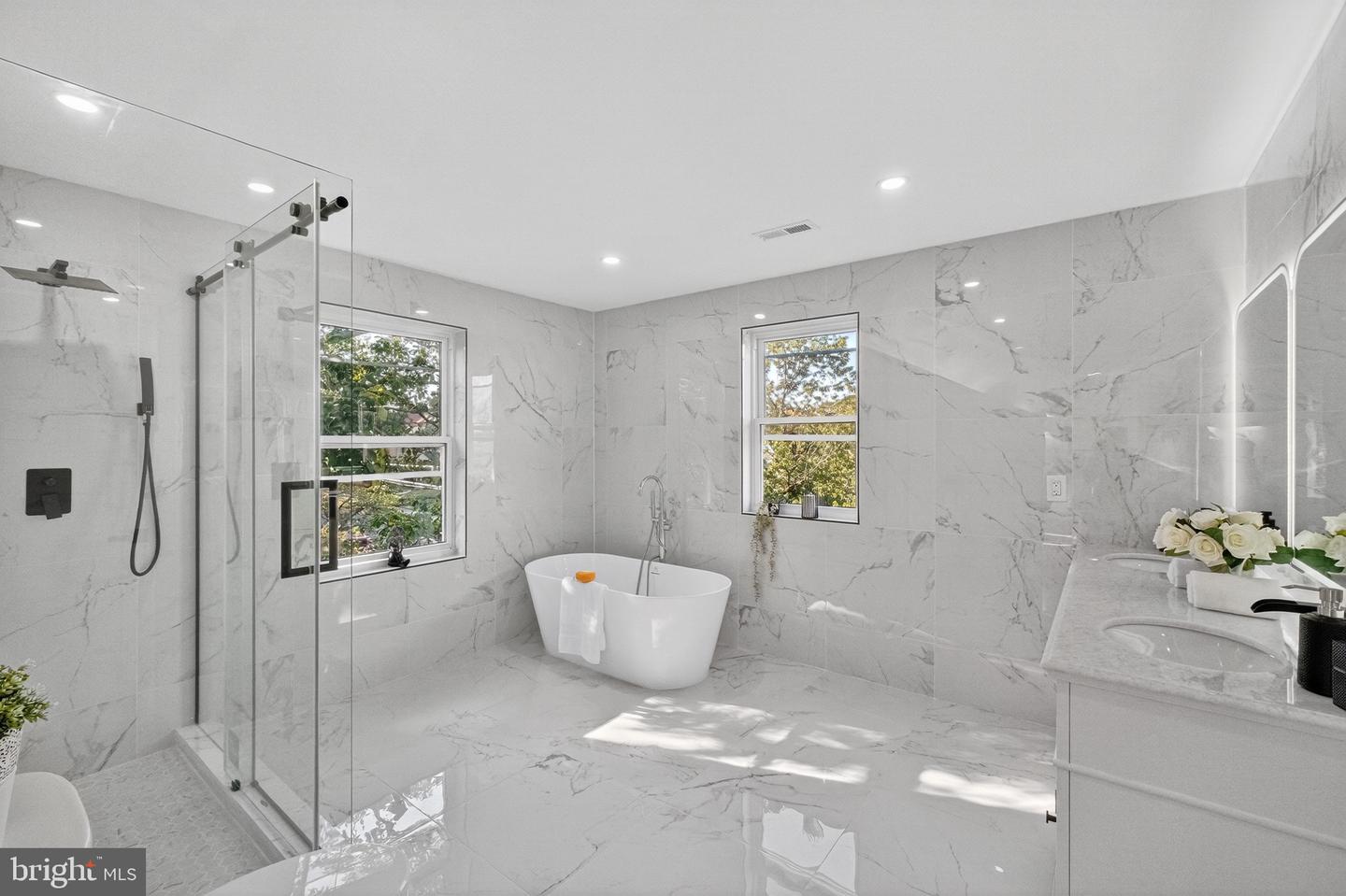 1923 JACKSON ST NE, WASHINGTON, District Of Columbia 20018, 5 Bedrooms Bedrooms, ,3 BathroomsBathrooms,Residential,For sale,1923 JACKSON ST NE,DCDC2223354 MLS # DCDC2223354