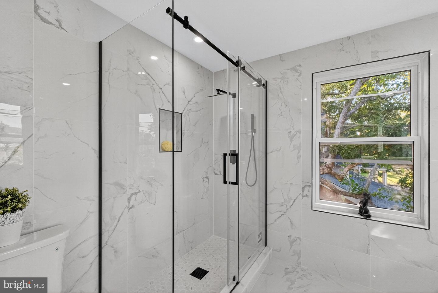 1923 JACKSON ST NE, WASHINGTON, District Of Columbia 20018, 5 Bedrooms Bedrooms, ,3 BathroomsBathrooms,Residential,For sale,1923 JACKSON ST NE,DCDC2223354 MLS # DCDC2223354