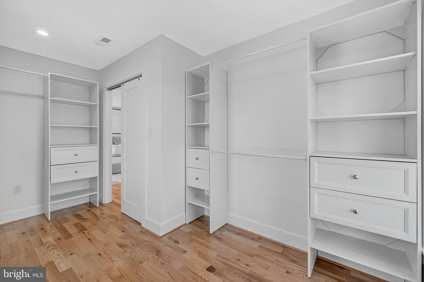 1923 JACKSON ST NE, WASHINGTON, District Of Columbia 20018, 5 Bedrooms Bedrooms, ,3 BathroomsBathrooms,Residential,For sale,1923 JACKSON ST NE,DCDC2223354 MLS # DCDC2223354