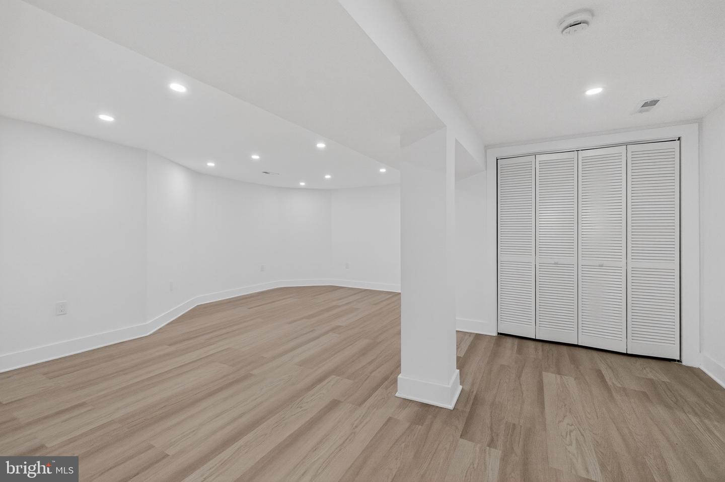 1923 JACKSON ST NE, WASHINGTON, District Of Columbia 20018, 5 Bedrooms Bedrooms, ,3 BathroomsBathrooms,Residential,For sale,1923 JACKSON ST NE,DCDC2223354 MLS # DCDC2223354