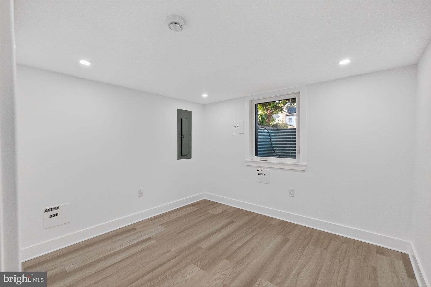 1923 JACKSON ST NE, WASHINGTON, District Of Columbia 20018, 5 Bedrooms Bedrooms, ,3 BathroomsBathrooms,Residential,For sale,1923 JACKSON ST NE,DCDC2223354 MLS # DCDC2223354