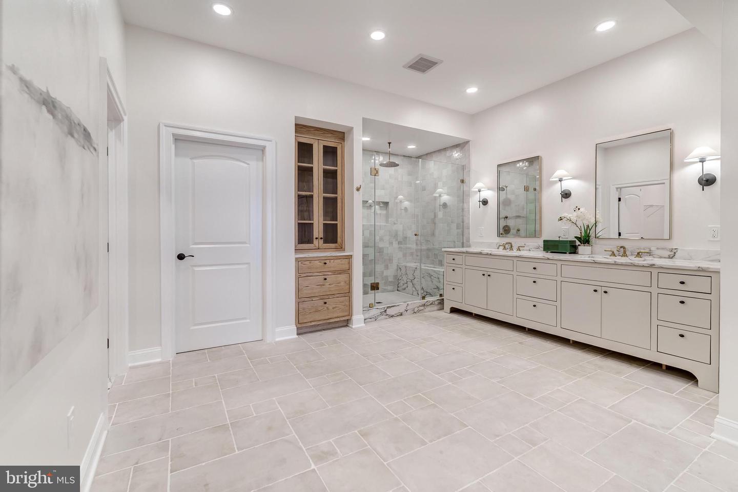41550 HEPATICA CT, ASHBURN, Virginia 20148, 5 Bedrooms Bedrooms, ,5 BathroomsBathrooms,Residential,For sale,41550 HEPATICA CT,VALO2107210 MLS # VALO2107210