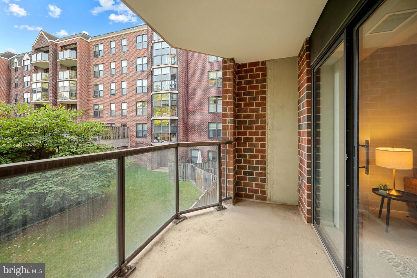2100 LANGSTON BLVD #112, ARLINGTON, Virginia 22201, 1 Bedroom Bedrooms, ,1 BathroomBathrooms,Residential,For sale,2100 LANGSTON BLVD #112,VAAR2064010 MLS # VAAR2064010