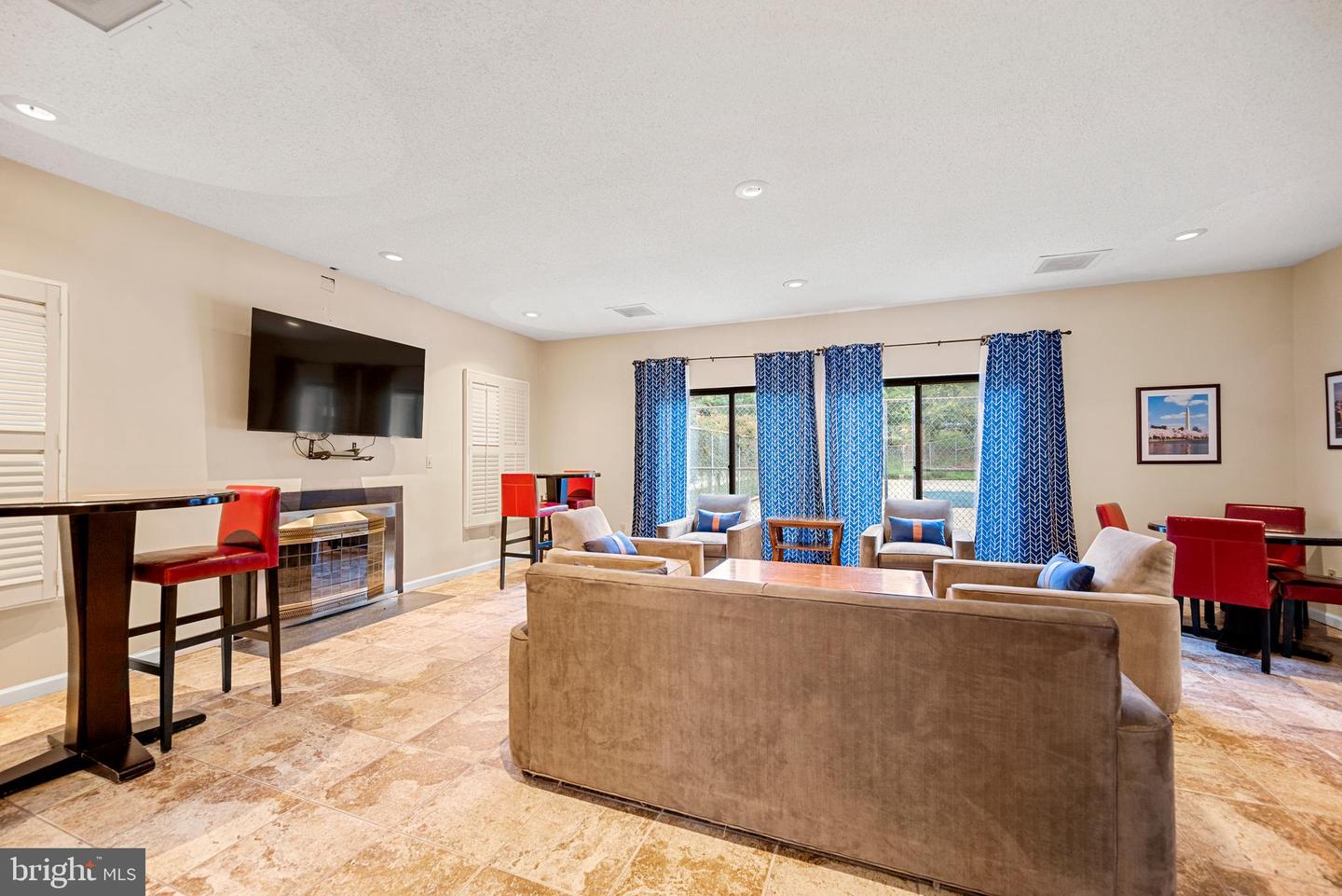 2100 LANGSTON BLVD #112, ARLINGTON, Virginia 22201, 1 Bedroom Bedrooms, ,1 BathroomBathrooms,Residential,For sale,2100 LANGSTON BLVD #112,VAAR2064010 MLS # VAAR2064010