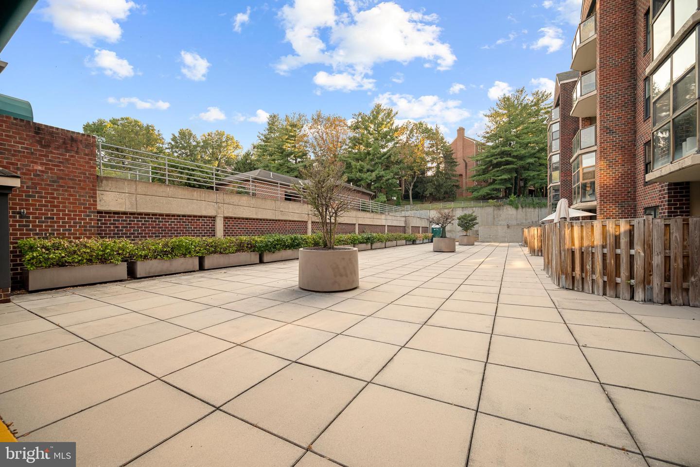 2100 LANGSTON BLVD #112, ARLINGTON, Virginia 22201, 1 Bedroom Bedrooms, ,1 BathroomBathrooms,Residential,For sale,2100 LANGSTON BLVD #112,VAAR2064010 MLS # VAAR2064010
