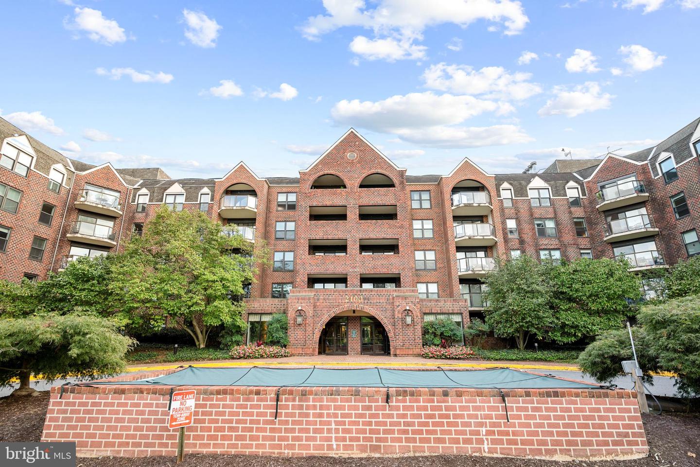 2100 LANGSTON BLVD #112, ARLINGTON, Virginia 22201, 1 Bedroom Bedrooms, ,1 BathroomBathrooms,Residential,For sale,2100 LANGSTON BLVD #112,VAAR2064010 MLS # VAAR2064010