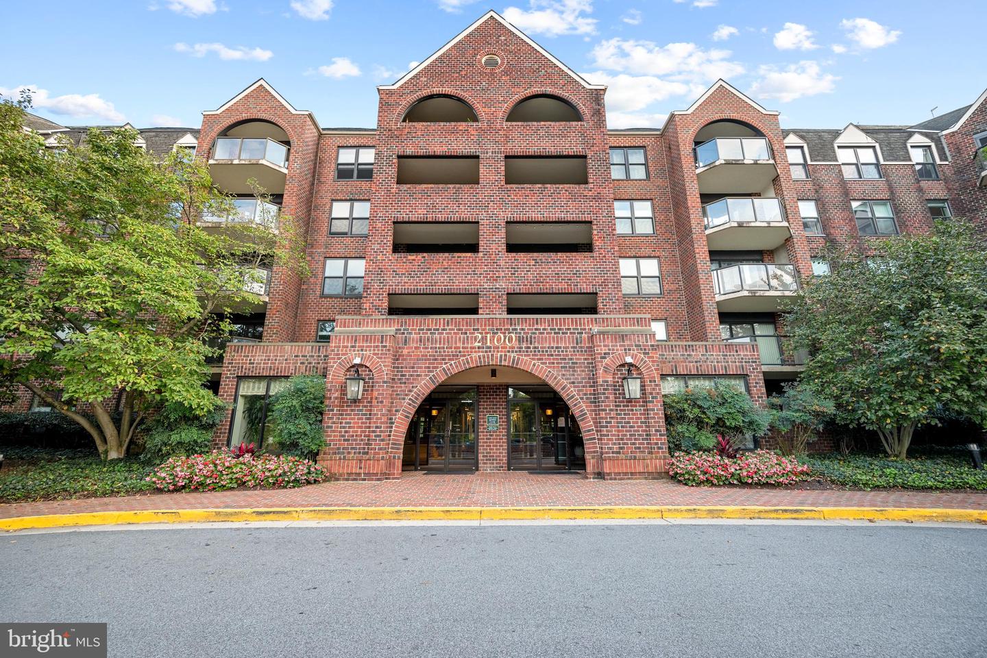 2100 LANGSTON BLVD #112, ARLINGTON, Virginia 22201, 1 Bedroom Bedrooms, ,1 BathroomBathrooms,Residential,For sale,2100 LANGSTON BLVD #112,VAAR2064010 MLS # VAAR2064010