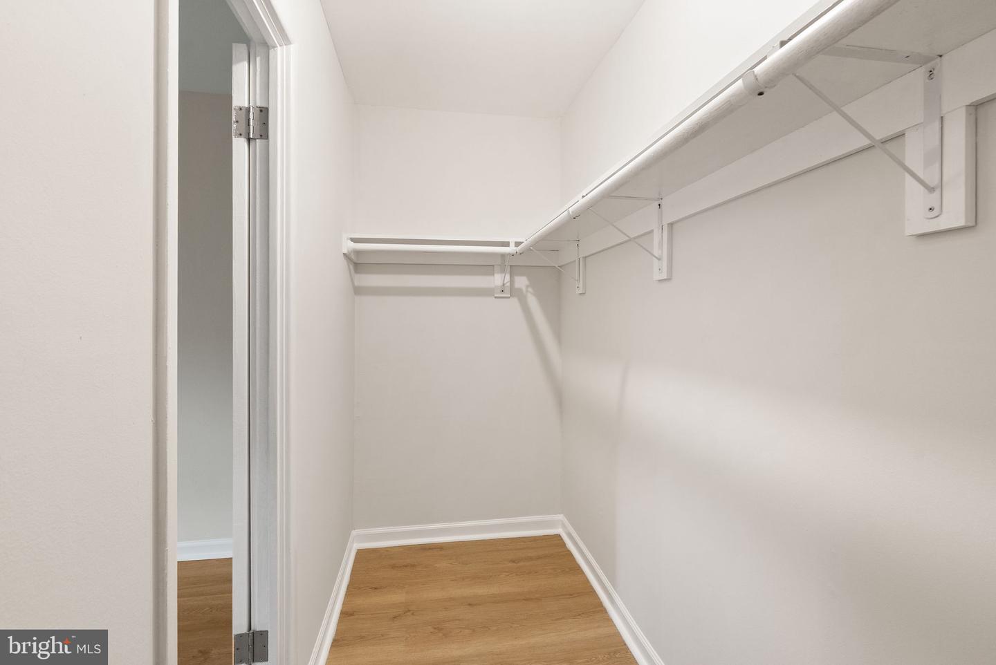 2909 CHARING CROSS RD #12, FALLS CHURCH, Virginia 22042, 2 Bedrooms Bedrooms, ,1 BathroomBathrooms,Residential,For sale,2909 CHARING CROSS RD #12,VAFX2268272 MLS # VAFX2268272