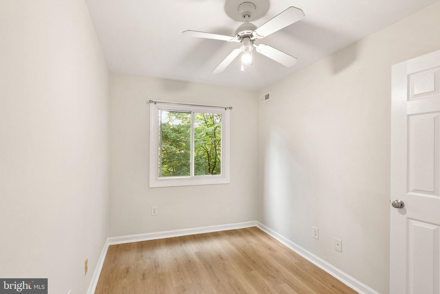 2909 CHARING CROSS RD #12, FALLS CHURCH, Virginia 22042, 2 Bedrooms Bedrooms, ,1 BathroomBathrooms,Residential,For sale,2909 CHARING CROSS RD #12,VAFX2268272 MLS # VAFX2268272