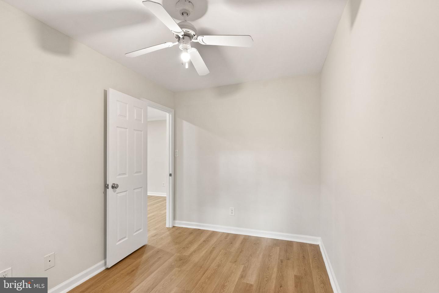 2909 CHARING CROSS RD #12, FALLS CHURCH, Virginia 22042, 2 Bedrooms Bedrooms, ,1 BathroomBathrooms,Residential,For sale,2909 CHARING CROSS RD #12,VAFX2268272 MLS # VAFX2268272