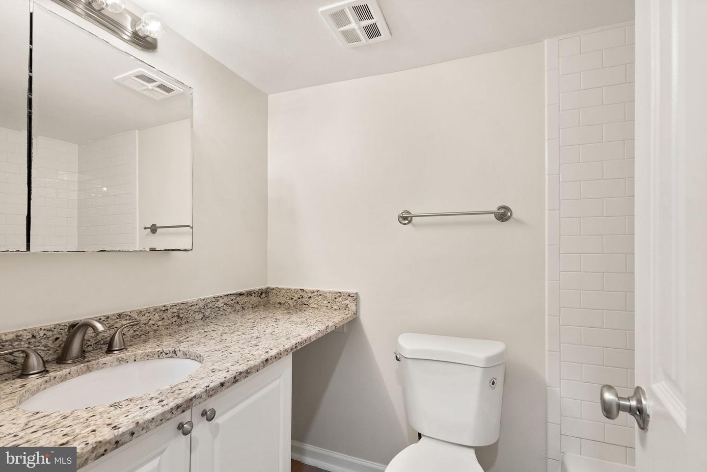 2909 CHARING CROSS RD #12, FALLS CHURCH, Virginia 22042, 2 Bedrooms Bedrooms, ,1 BathroomBathrooms,Residential,For sale,2909 CHARING CROSS RD #12,VAFX2268272 MLS # VAFX2268272