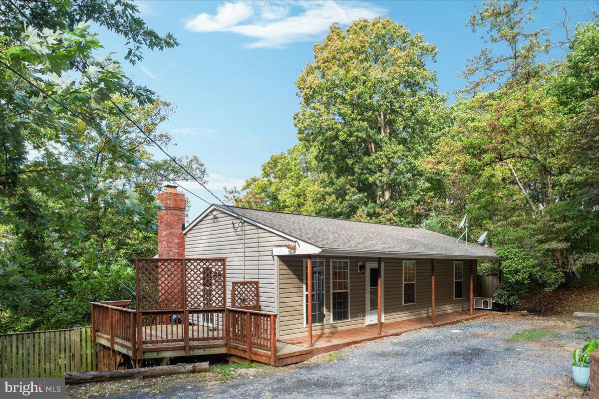 265 LUCKE WAY, LINDEN, Virginia 22642, 3 Bedrooms Bedrooms, 6 Rooms Rooms,3 BathroomsBathrooms,Residential,For sale,265 LUCKE WAY,VAWR2012342 MLS # VAWR2012342