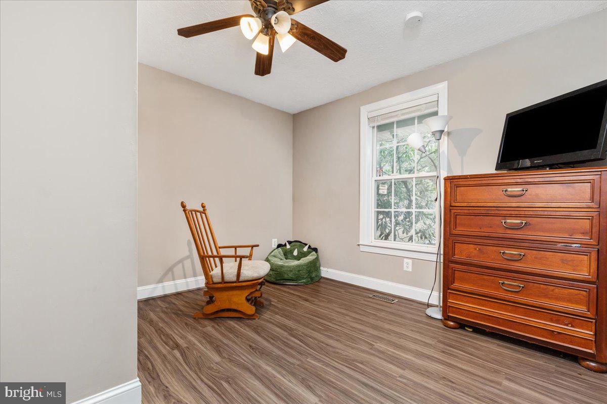 265 LUCKE WAY, LINDEN, Virginia 22642, 3 Bedrooms Bedrooms, 6 Rooms Rooms,3 BathroomsBathrooms,Residential,For sale,265 LUCKE WAY,VAWR2012342 MLS # VAWR2012342