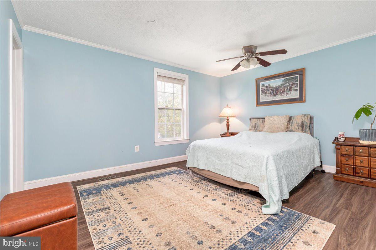 265 LUCKE WAY, LINDEN, Virginia 22642, 3 Bedrooms Bedrooms, 6 Rooms Rooms,3 BathroomsBathrooms,Residential,For sale,265 LUCKE WAY,VAWR2012342 MLS # VAWR2012342