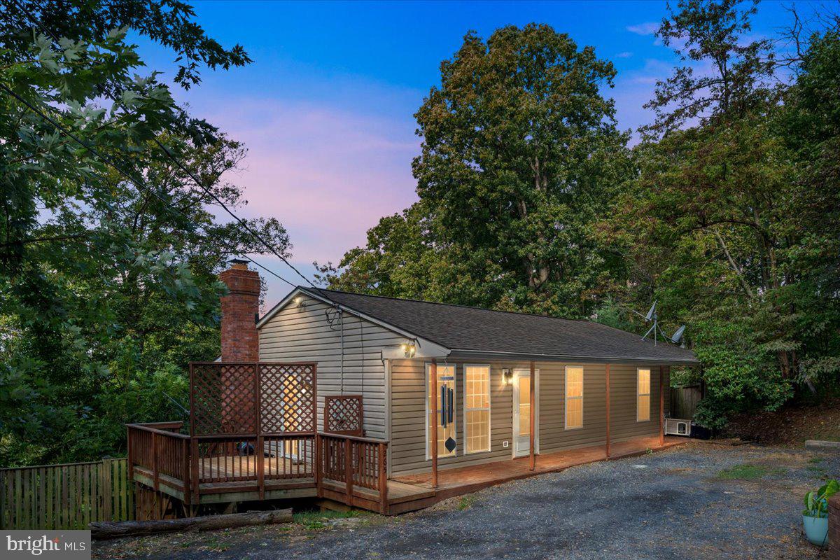 265 LUCKE WAY, LINDEN, Virginia 22642, 3 Bedrooms Bedrooms, 6 Rooms Rooms,3 BathroomsBathrooms,Residential,For sale,265 LUCKE WAY,VAWR2012342 MLS # VAWR2012342