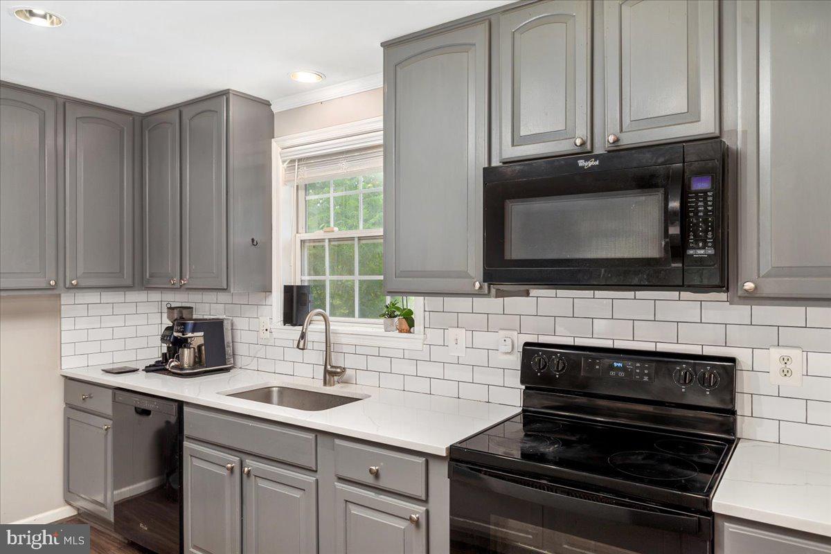 265 LUCKE WAY, LINDEN, Virginia 22642, 3 Bedrooms Bedrooms, 6 Rooms Rooms,3 BathroomsBathrooms,Residential,For sale,265 LUCKE WAY,VAWR2012342 MLS # VAWR2012342