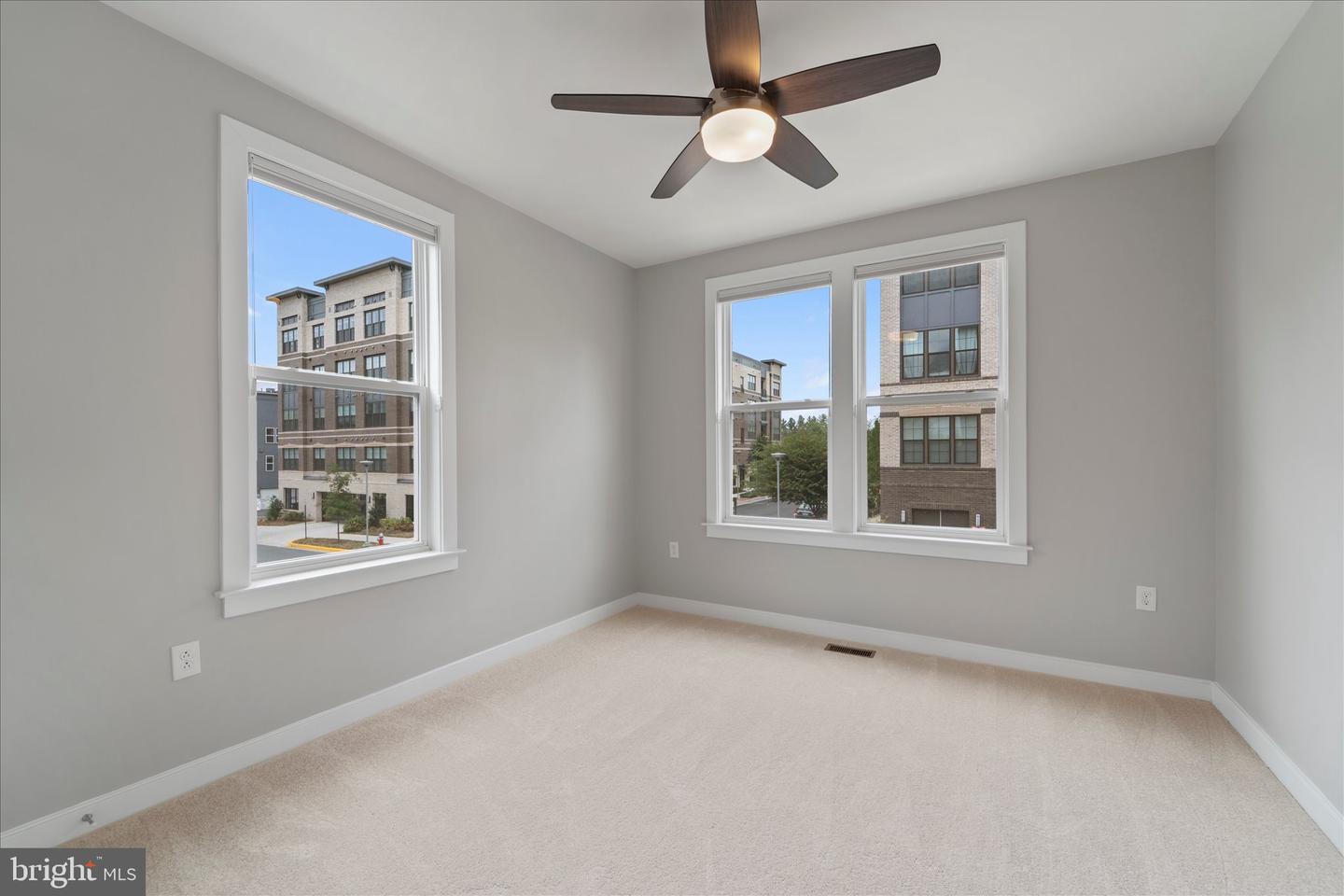 13387 LAUNDERS ST #76, HERNDON, Virginia 20171, 3 Bedrooms Bedrooms, ,2 BathroomsBathrooms,Residential,For sale,13387 LAUNDERS ST #76,VAFX2268302 MLS # VAFX2268302