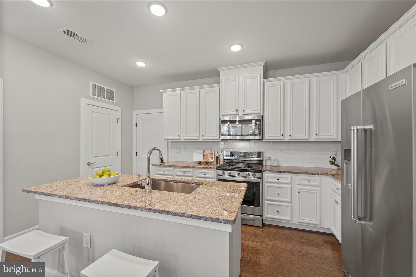 13387 LAUNDERS ST #76, HERNDON, Virginia 20171, 3 Bedrooms Bedrooms, ,2 BathroomsBathrooms,Residential,For sale,13387 LAUNDERS ST #76,VAFX2268302 MLS # VAFX2268302