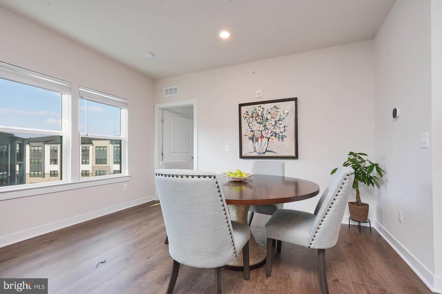 12865 MOSAIC PARK WAY #3Y, HERNDON, Virginia 20171, 2 Bedrooms Bedrooms, ,2 BathroomsBathrooms,Residential,For sale,12865 MOSAIC PARK WAY #3Y,VAFX2268312 MLS # VAFX2268312