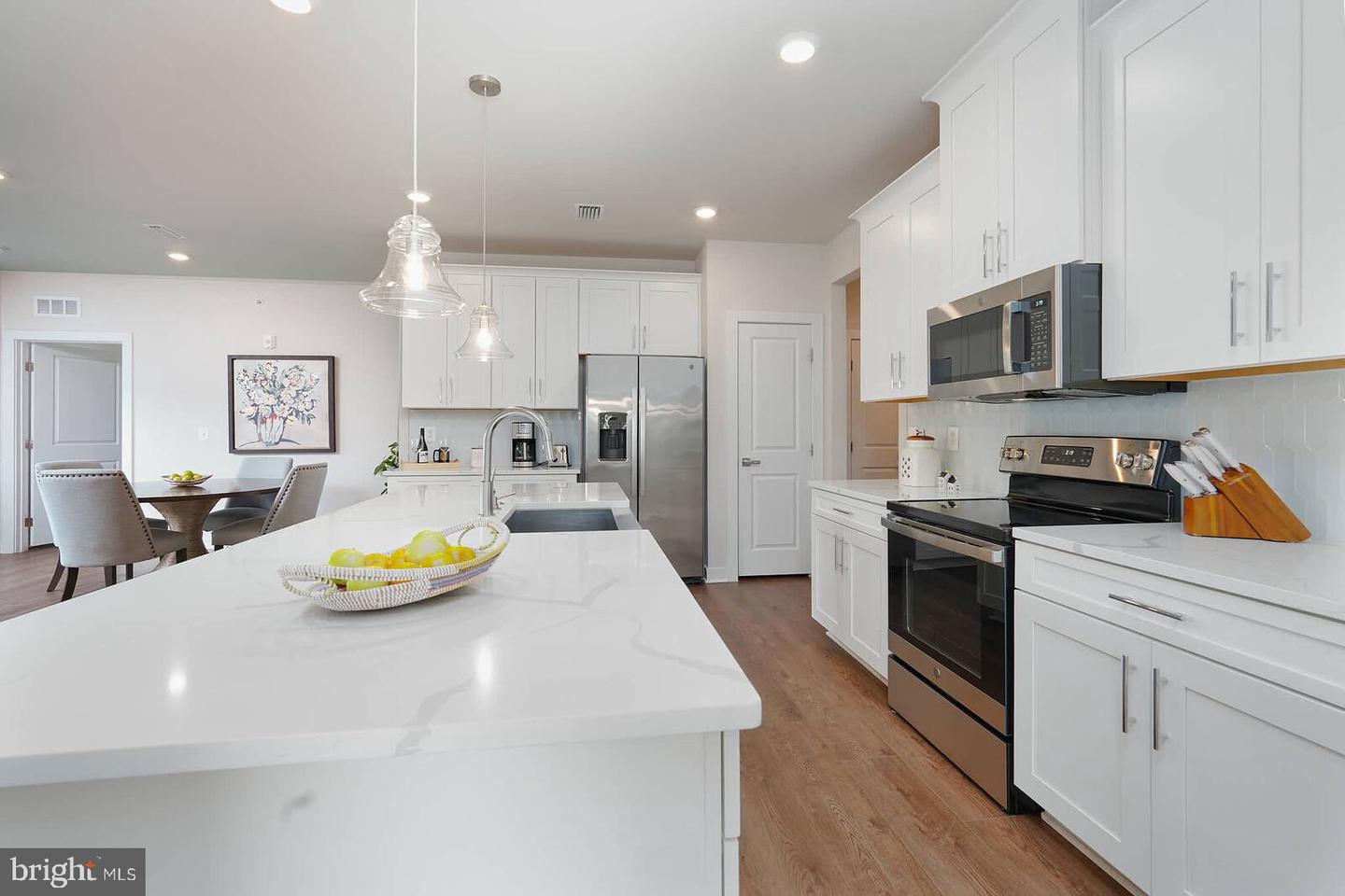 12865 MOSAIC PARK WAY #3Y, HERNDON, Virginia 20171, 2 Bedrooms Bedrooms, ,2 BathroomsBathrooms,Residential,For sale,12865 MOSAIC PARK WAY #3Y,VAFX2268312 MLS # VAFX2268312
