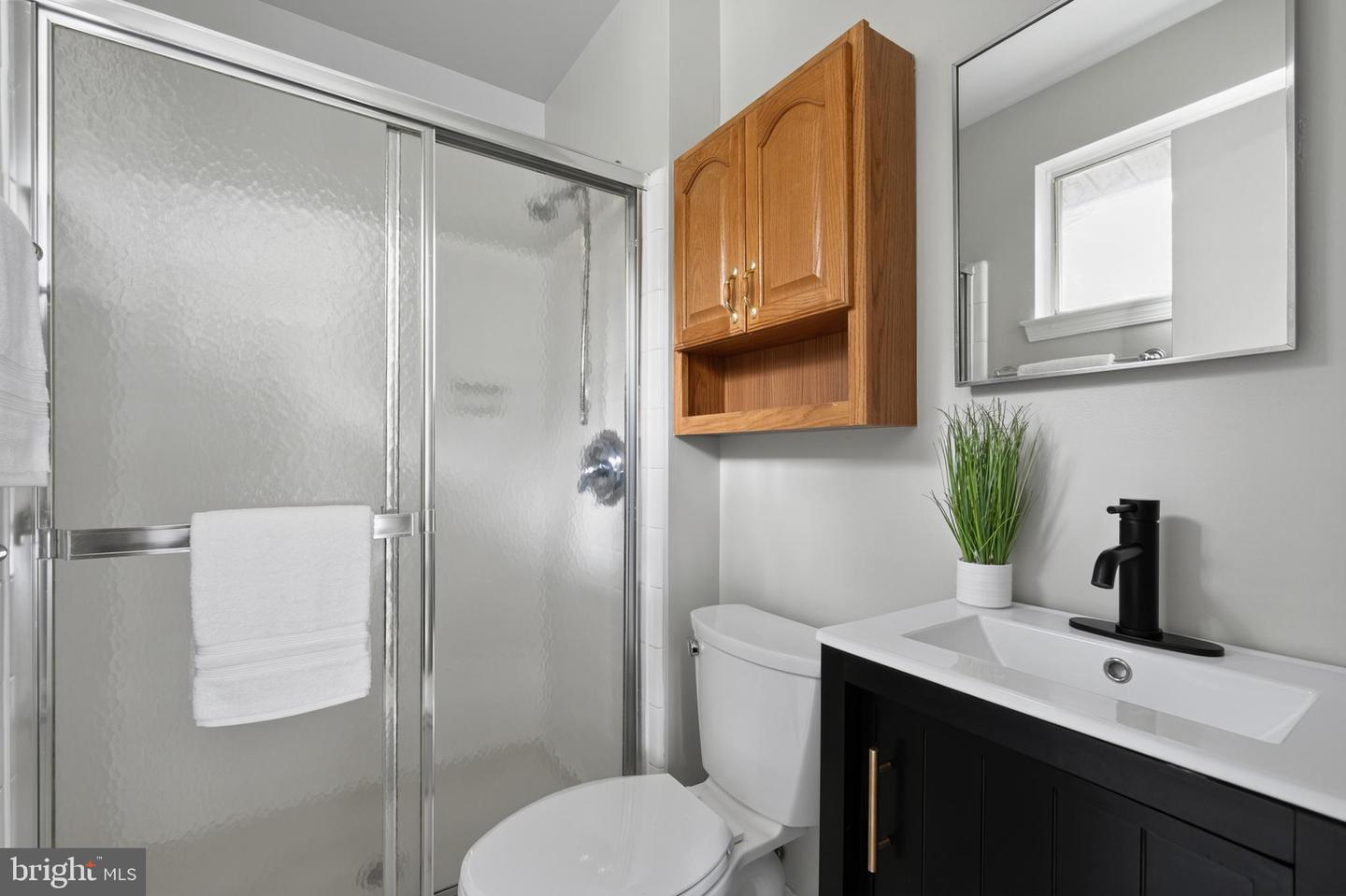 6902 ONTARIO ST, SPRINGFIELD, Virginia 22152, 4 Bedrooms Bedrooms, ,2 BathroomsBathrooms,Residential,For sale,6902 ONTARIO ST,VAFX2268326 MLS # VAFX2268326