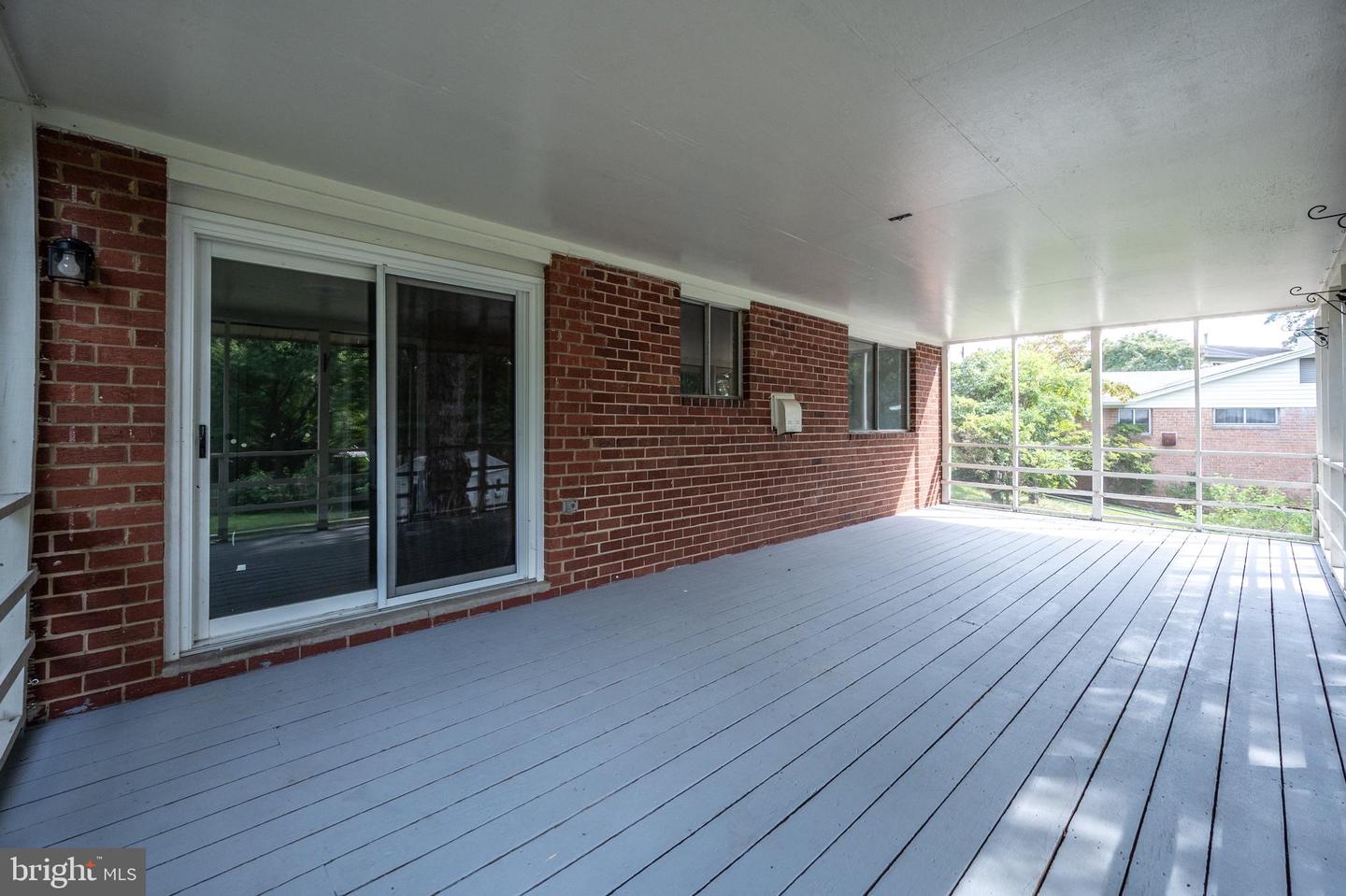 6902 ONTARIO ST, SPRINGFIELD, Virginia 22152, 4 Bedrooms Bedrooms, ,2 BathroomsBathrooms,Residential,For sale,6902 ONTARIO ST,VAFX2268326 MLS # VAFX2268326